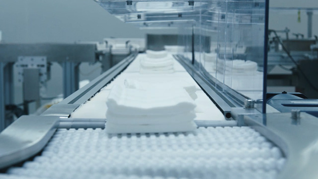 預(yù)計(jì)北美將引領(lǐng)桶裝濕巾細(xì)分市場(chǎng)的增長(zhǎng)。隨著衛(wèi)生和家庭任務(wù)用濕巾需求的增長(zhǎng)，2019年北美成為最大的區(qū)